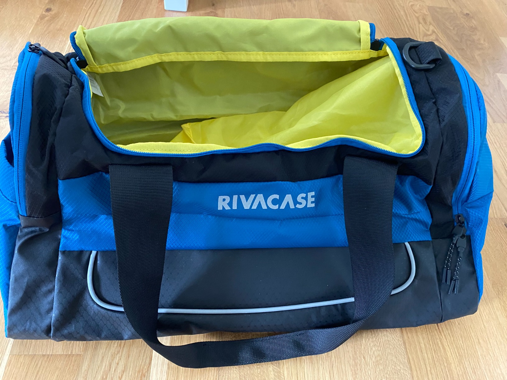 RIVACASE Torngat 5235 Weekender 30 Liter mit Schuhfach