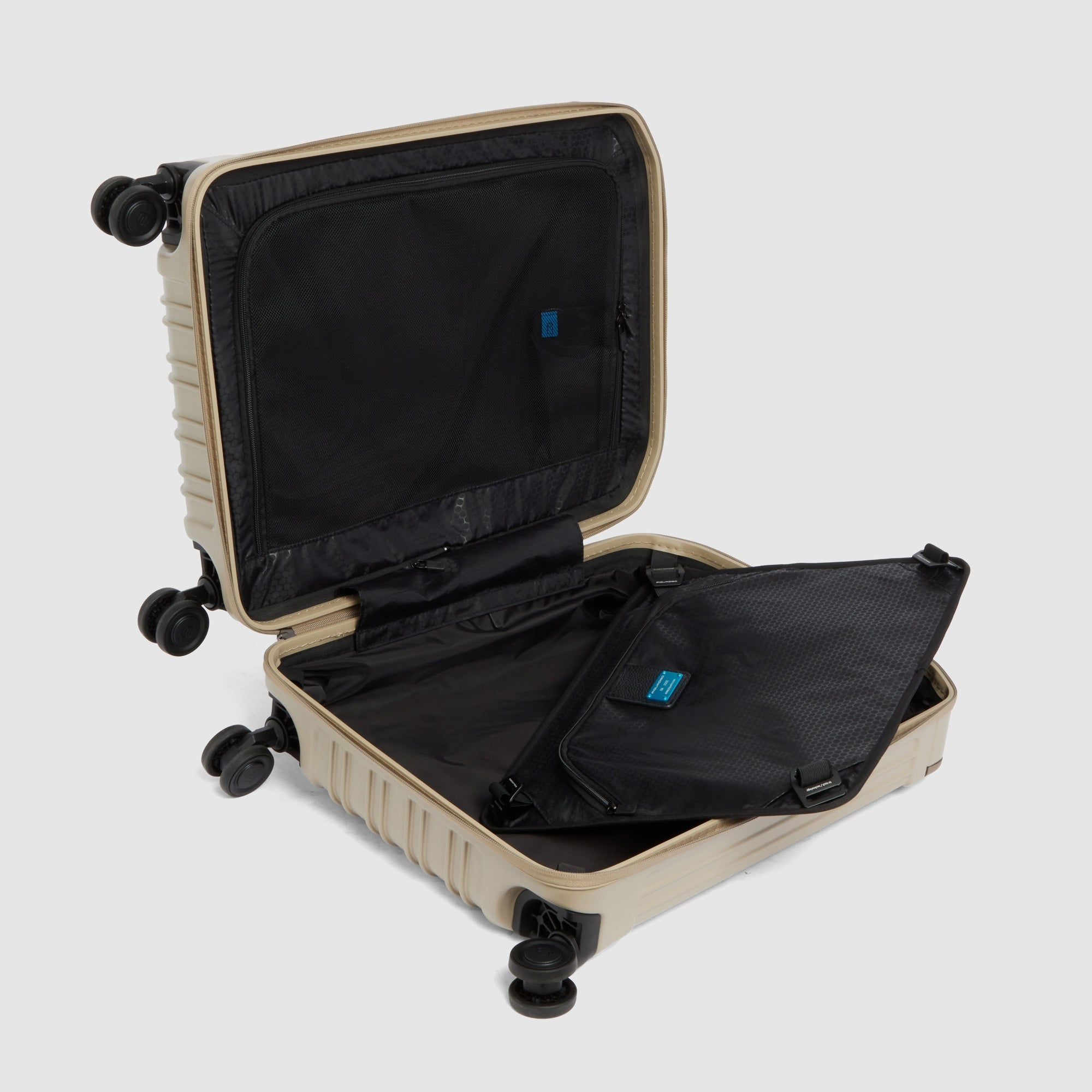 Piquadro PQ-Light Kabinentrolley Hartschale schwarz 4 Rollen