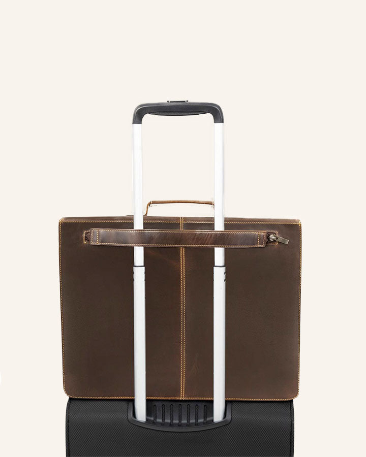 Buckle & Seam Sierra Messenger Umhängetasche Leder Character