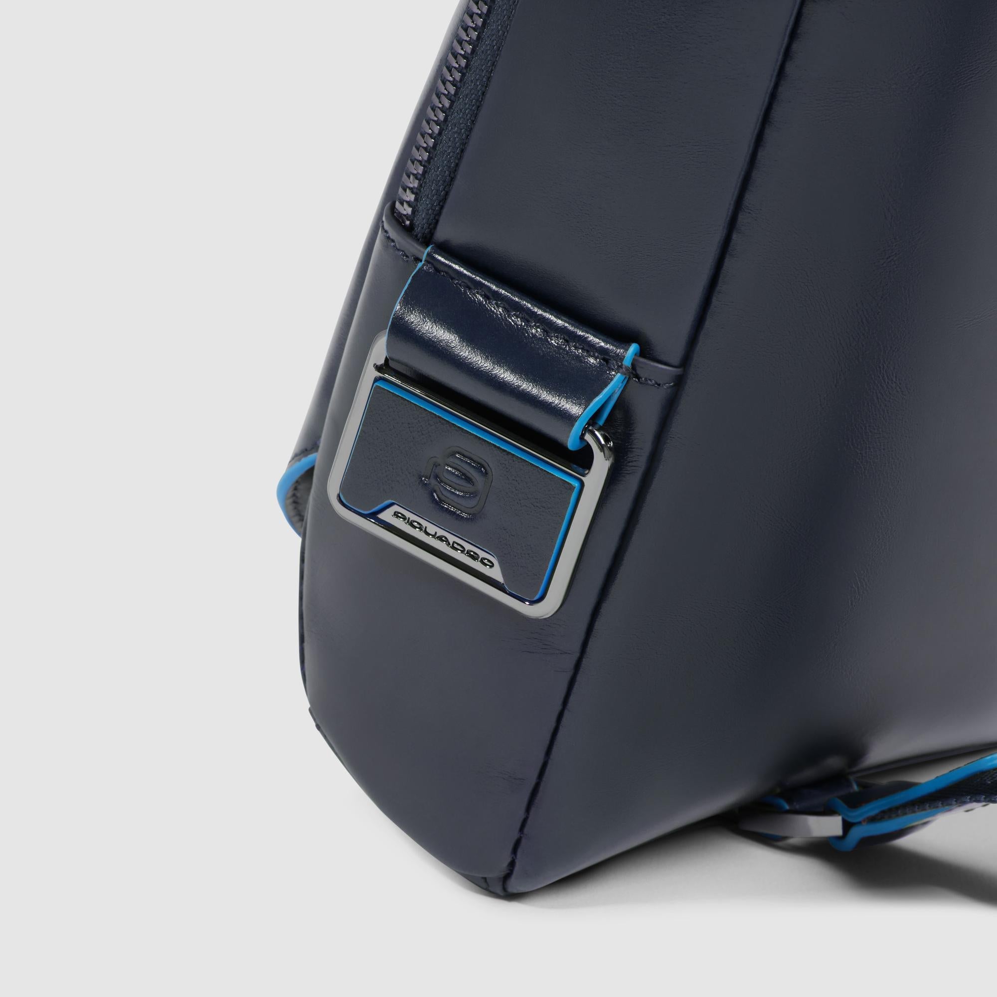 Piquadro Blue Square Monospalla Sling Leder schwarz Herren