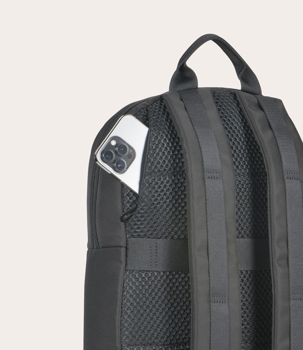 Tucano Fine Rucksack 15,6 Zoll Schwarz Laptopfach Leder