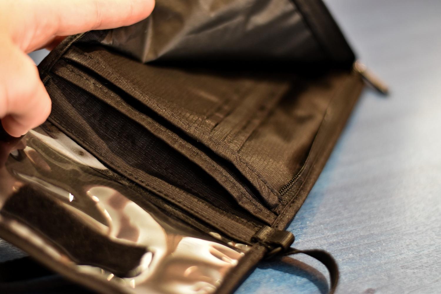 ARVOK Travel Accessories Brustbeutel RFID 10 Fächer schwarz