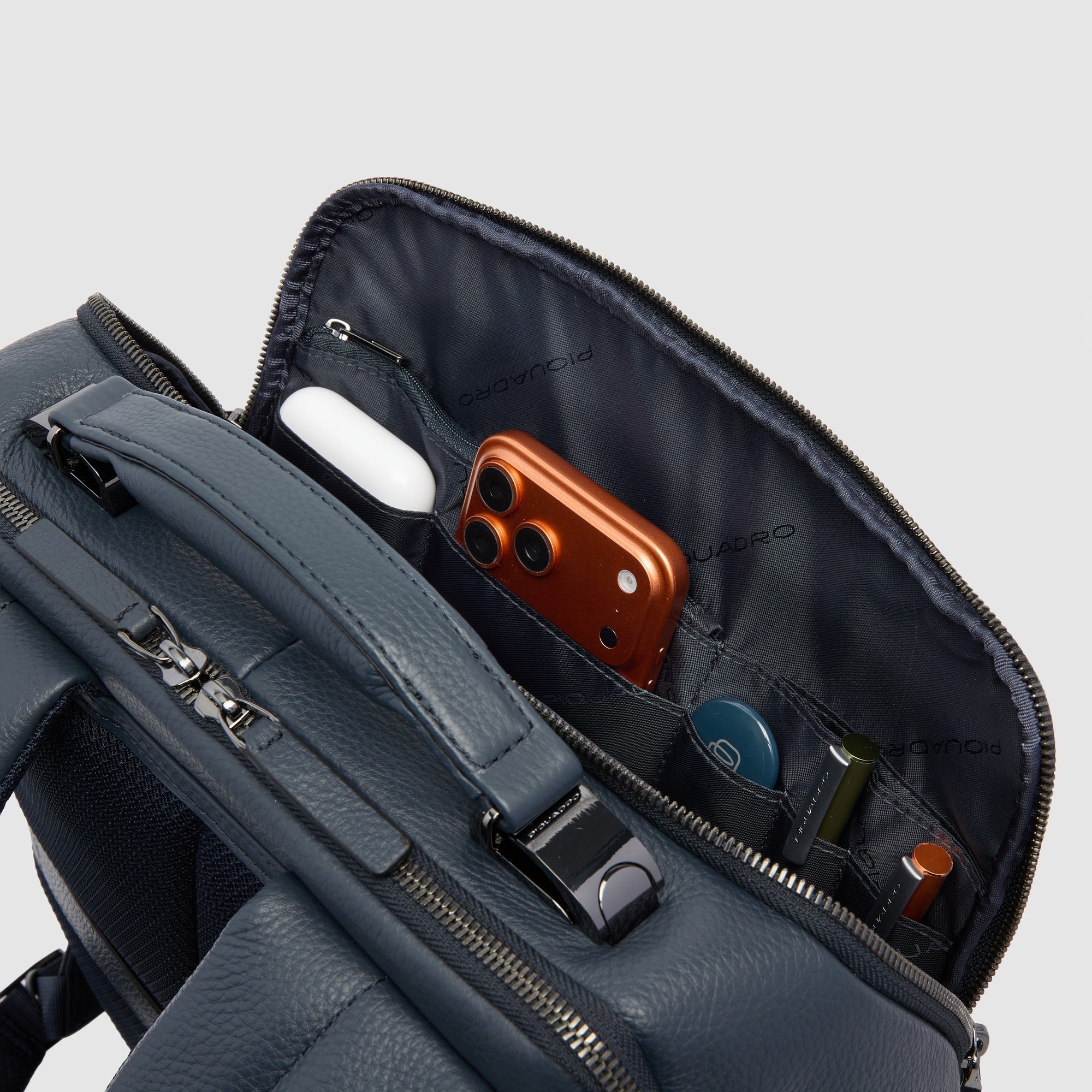 Piquadro Urban Rucksack 15,6 Zoll Laptop Blau schlank