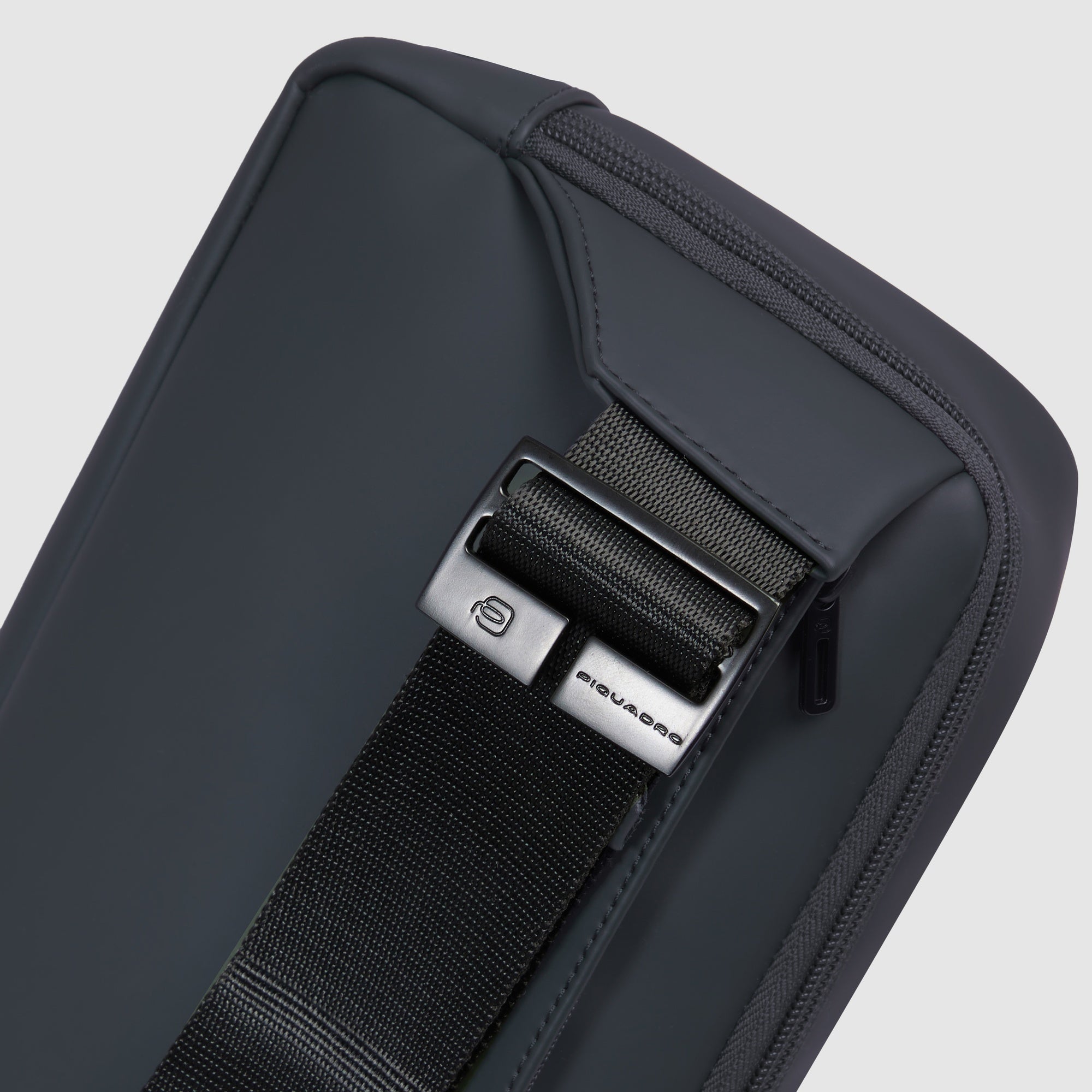 Piquadro Corner 2.0 MARSUPIO Bauchtasche Blau wasserfest