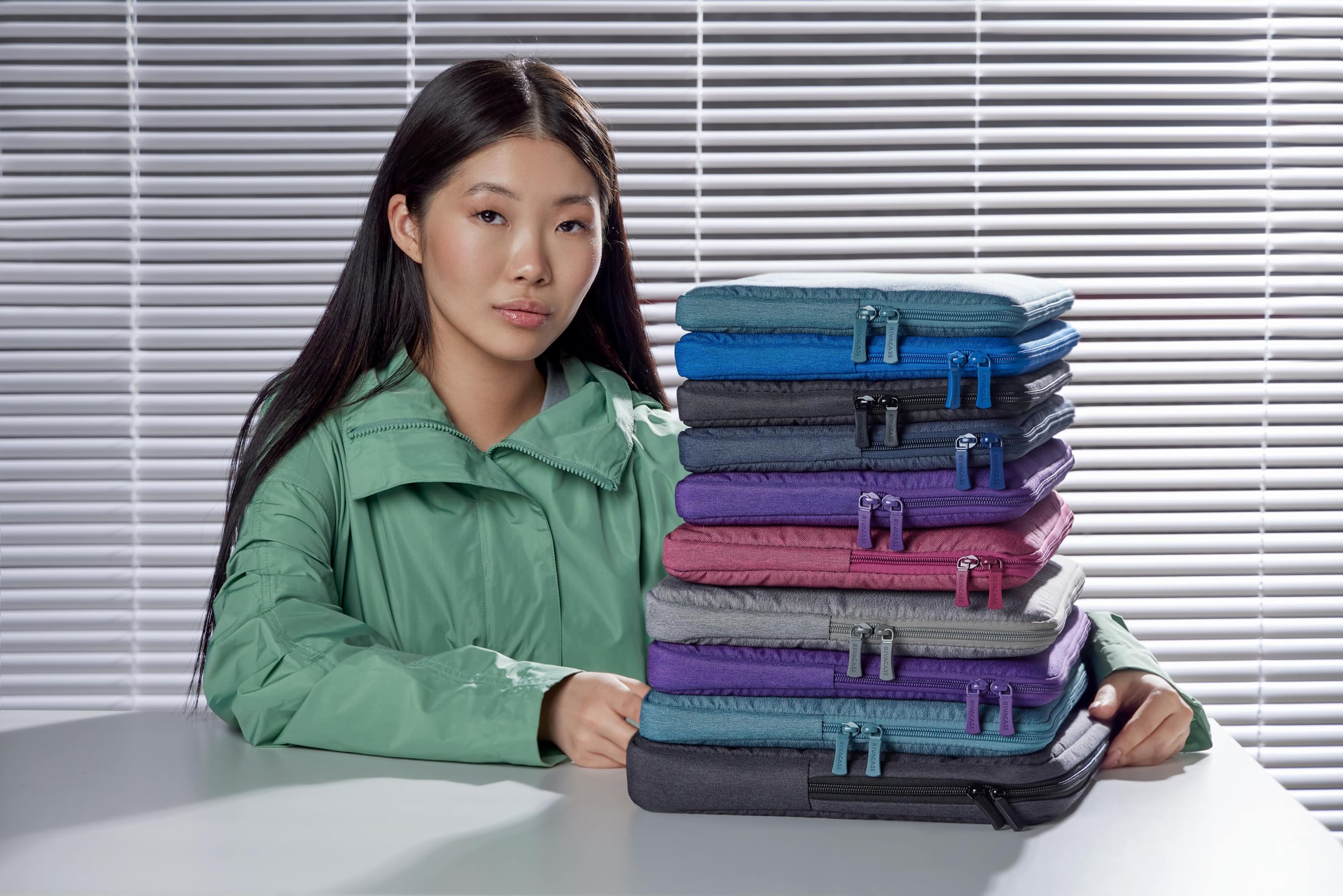 Rivacase Egmont 7703 Laptophülle 13,3-14 Zoll Violett