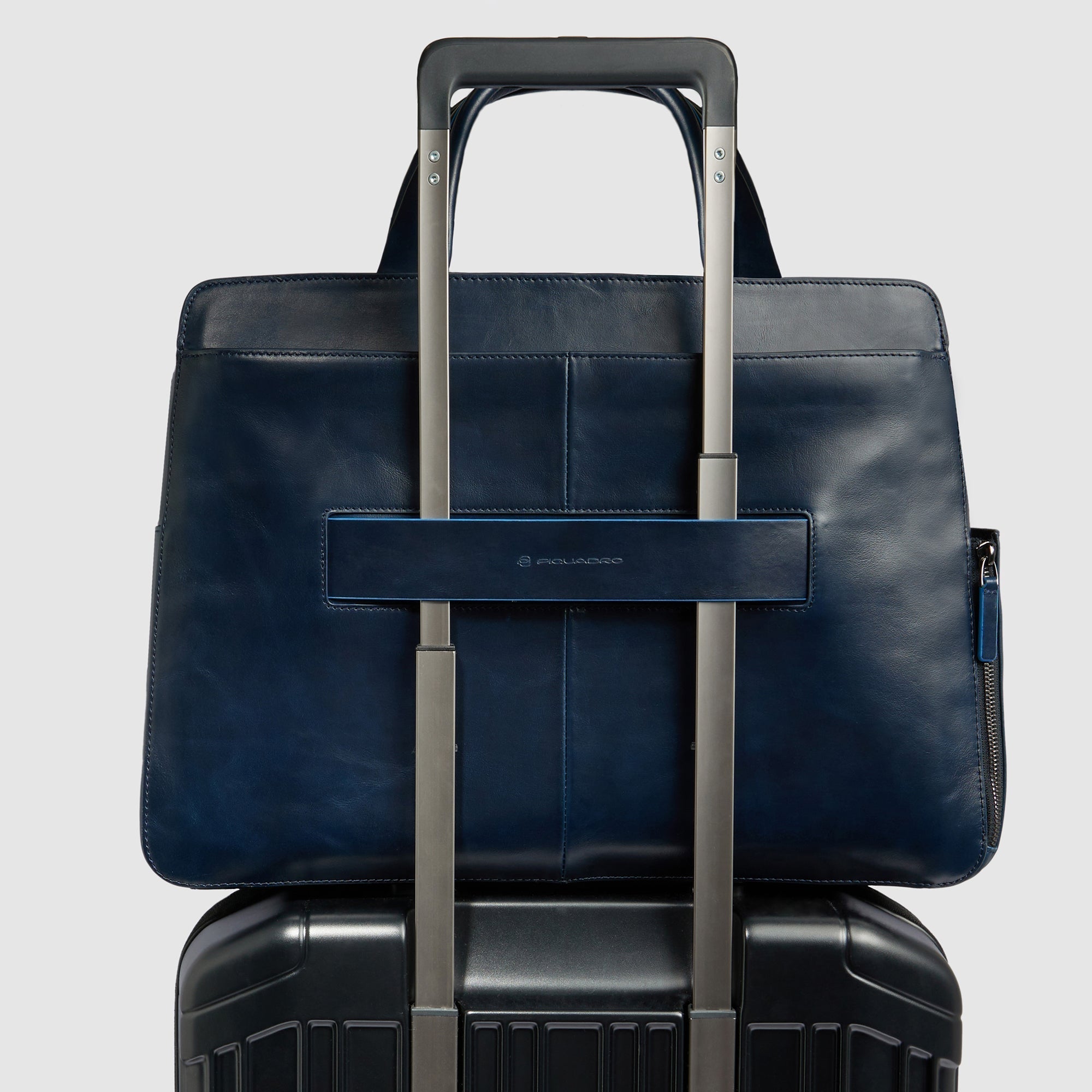 Piquadro Modus Aktentasche 15,6 Zoll Leder blau RFID