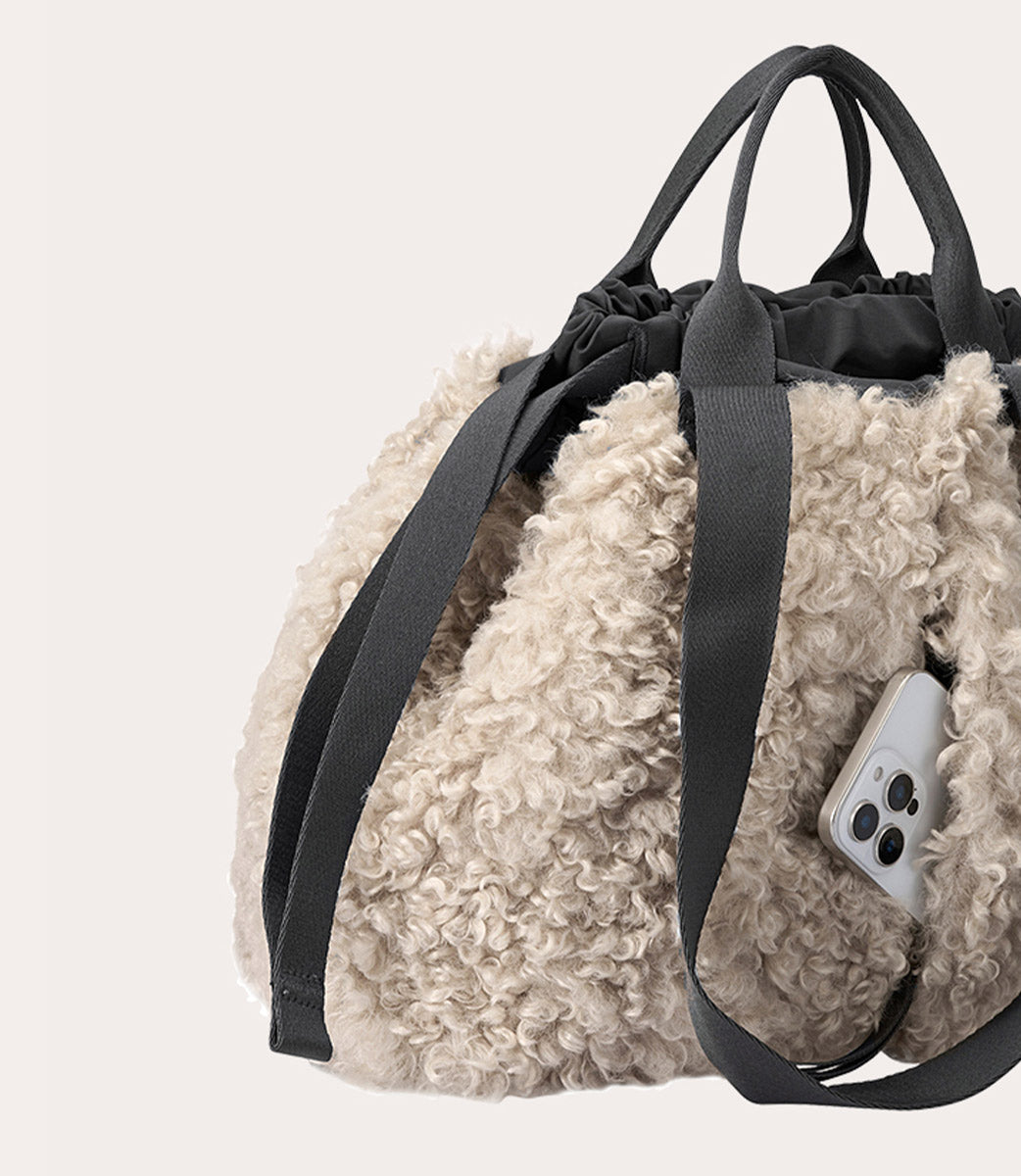 Tucano Carry Sheep Small Shopper Weiß Kunstfell