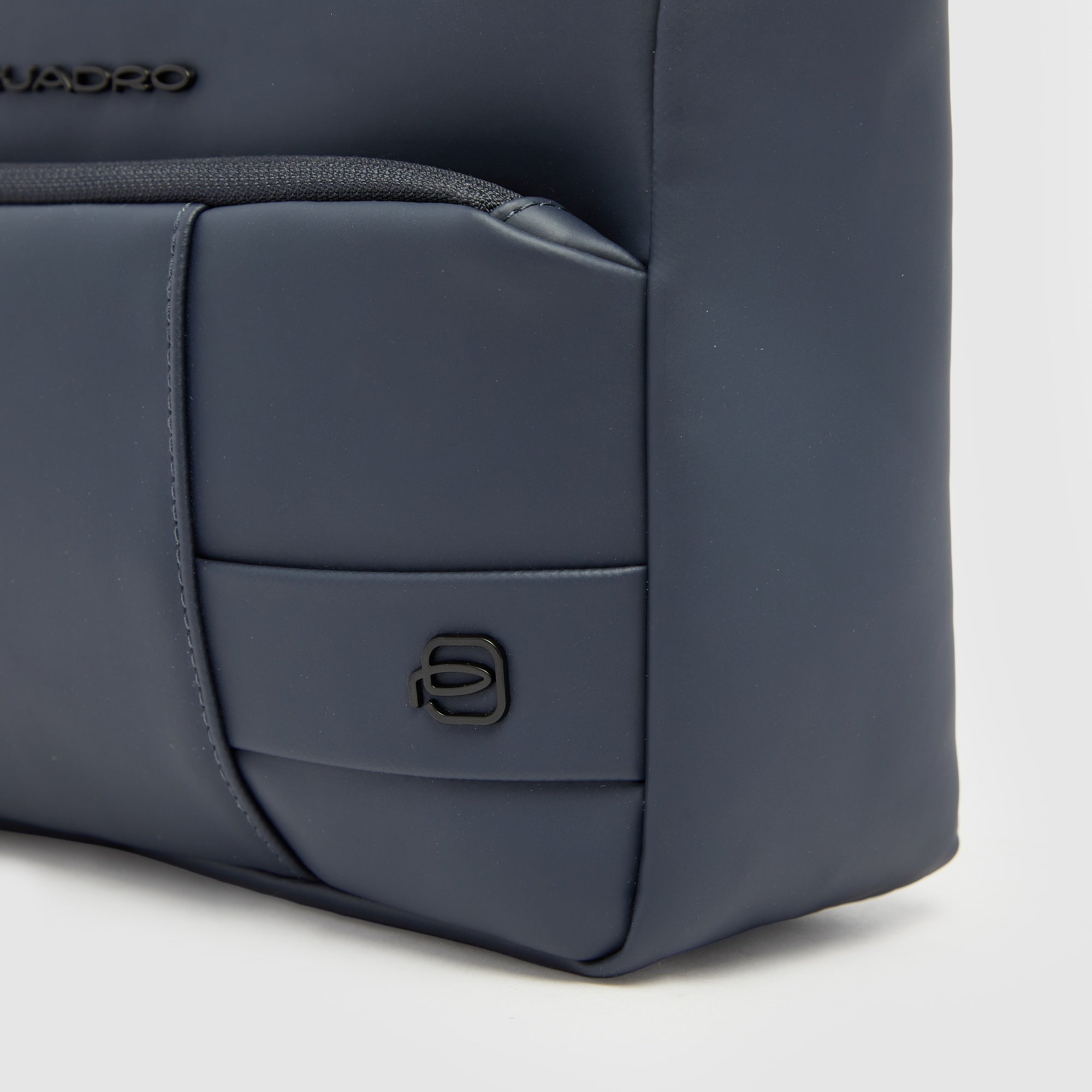 Piquadro Corner 2.0 Herren Umhängetasche Blau IPAD