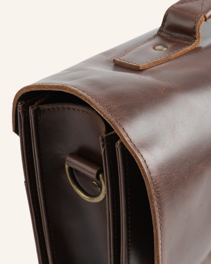 Buckle & Seam Notes Aktentasche Leder 16 Zoll mit Trolley-Riemen Blau