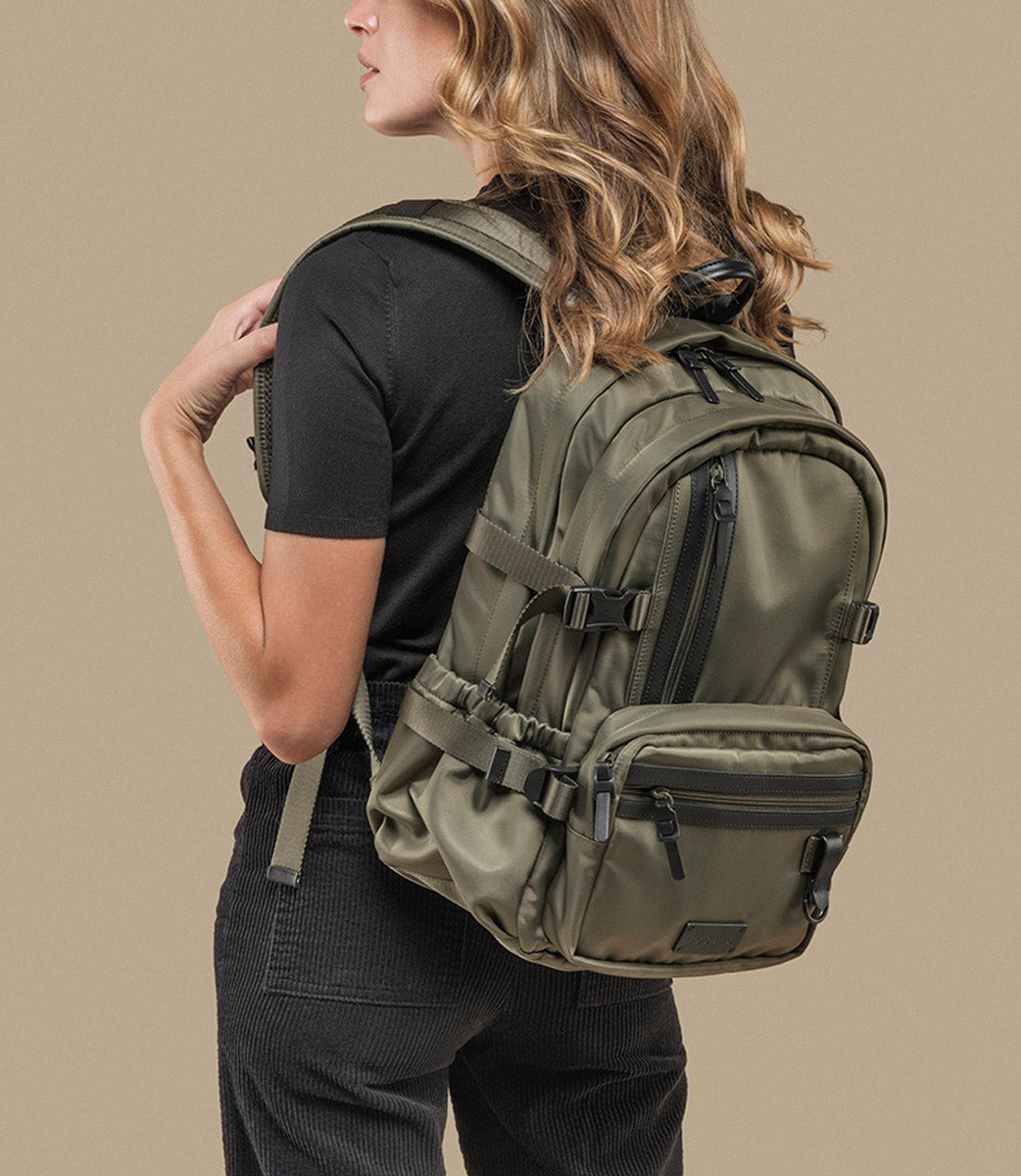 Tucano Desert Premium 15,6 Zoll Rucksack Grün Leder