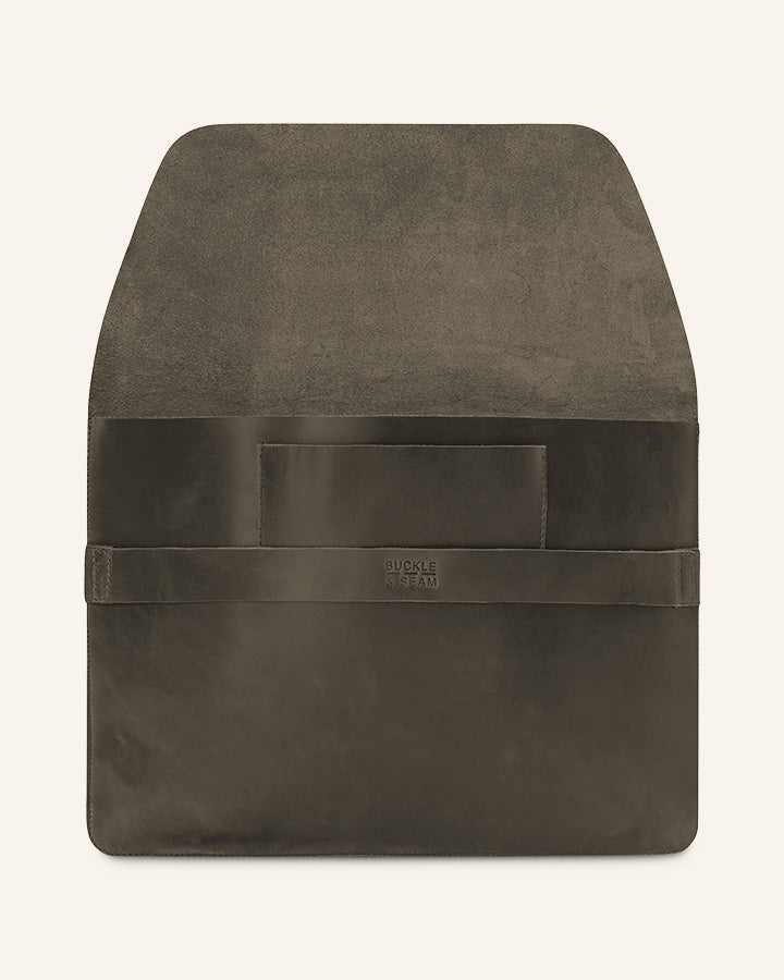 Buckle & Seam Terra Laptop Sleeve Leder Braun 15 Zoll mit Handyfach
