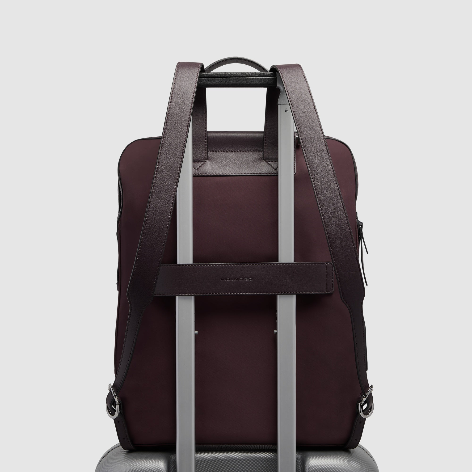 Piquadro Lyra Rucksack Damen 15,6 Zoll Schwarz Recycelt